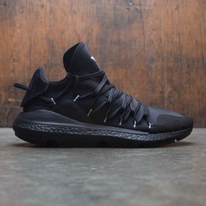 Y-3 Kusari ‘Triple Black’